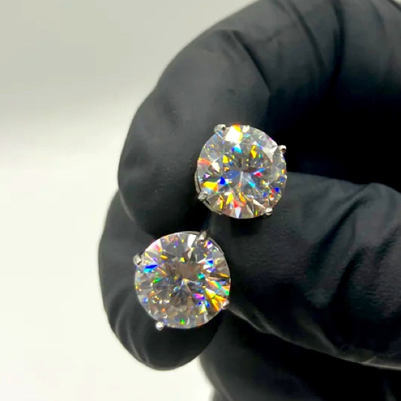 8ct Certified Moissanite Screwback Earrings